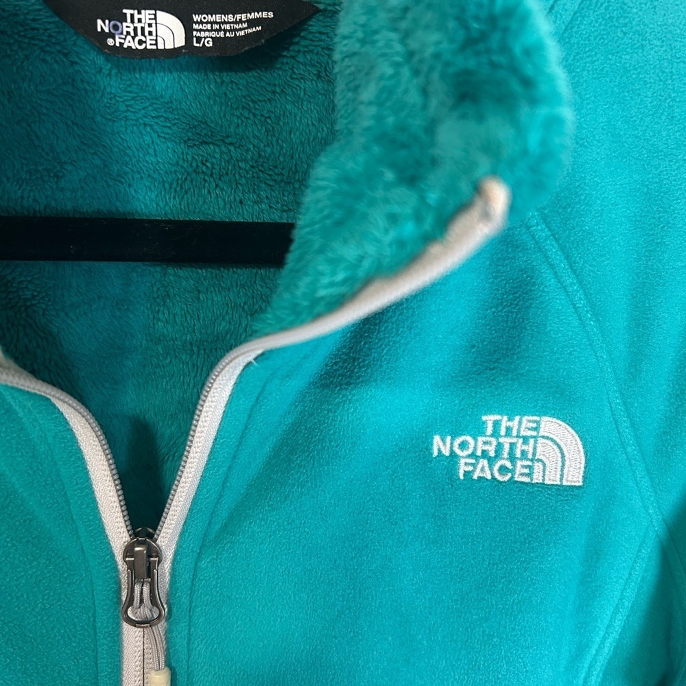 The North Face Turquoise Fleece Jacket - Picture 3 of 3